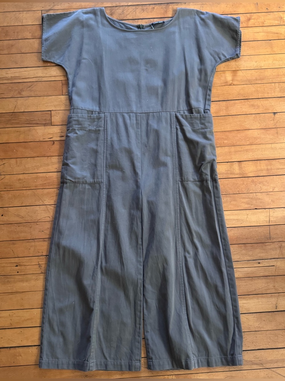 Ilana Kohn Jumpsuit olive green short sleeve wide leg